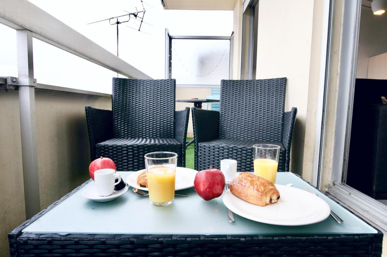 Appart'Hotel Versailles Saint Cyr L'Ecole - Gare Sncf A 100M Et Parking Prive Екстер'єр фото